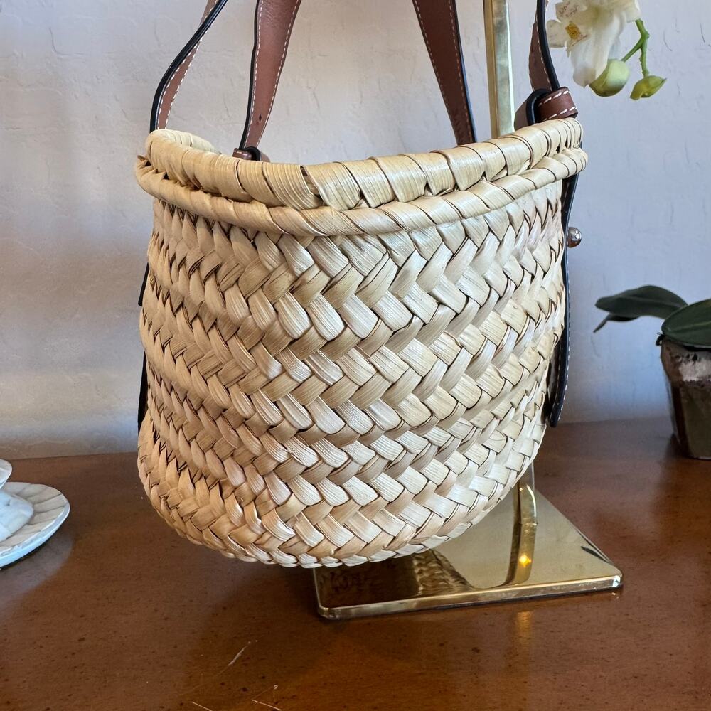 ❌SOLD❌ Loewe Anagram Basket Small Bag Natural Straw Tan Leather - Picture 11 of 11